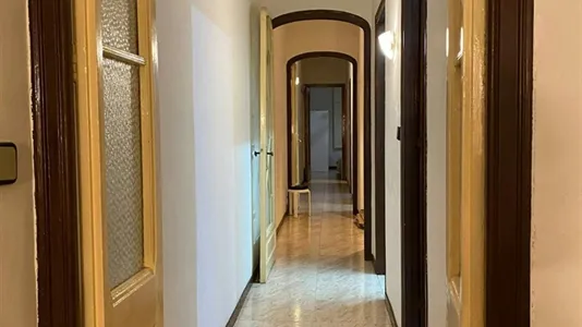 Rooms in Barcelona Eixample - photo 5