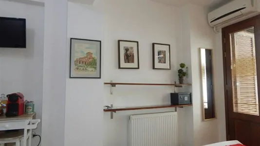 Apartments in Neapoli-Sykies - photo 4