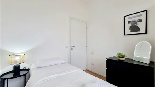 Apartments in Milano Zona 6 - Barona, Lorenteggio - photo 10