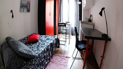 Room for rent in Milano Zona 2 - Stazione Centrale, Gorla, Turro, Greco, Crescenzago, Milan