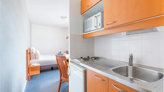 Apartments in Lyon - photo 4