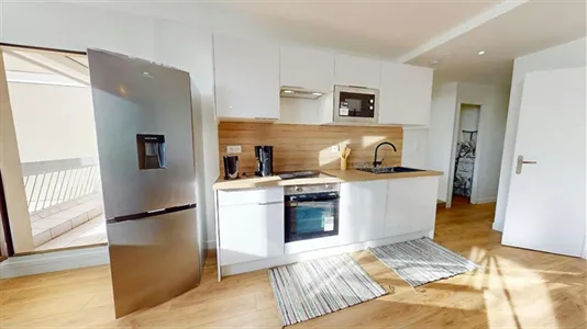 Rooms in Lyon - photo 9