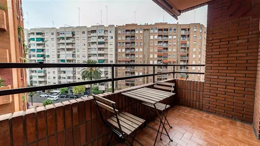 Rooms in Valencia Algirós - photo 4