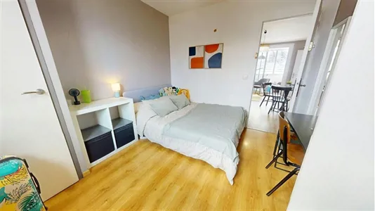 Rooms in Lyon - photo 2