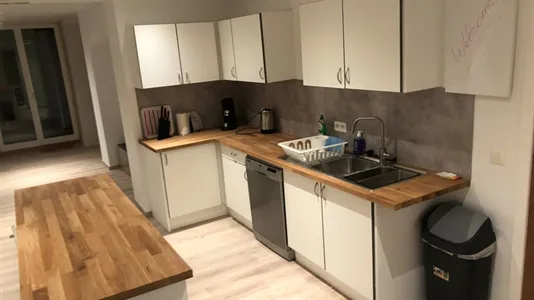 Rooms in Brussels Schaarbeek - photo 9