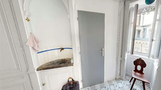 Rooms in Lyon - photo 6