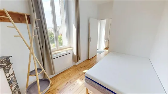 Rooms in Clermont-Ferrand - photo 1