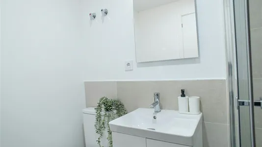 Rooms in Mislata - photo 10