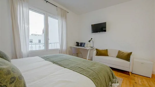 Rooms in Madrid Retiro - photo 2