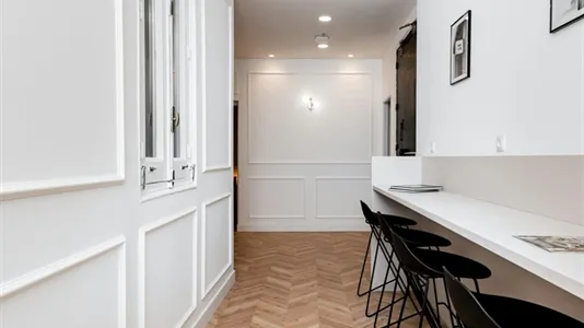 Rooms in Madrid Centro - photo 9