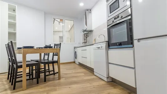 Rooms in Valencia Ciutat Vella - photo 9