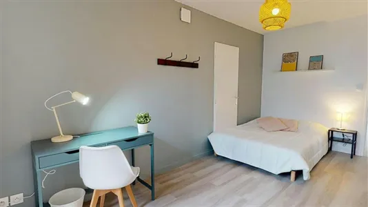 Rooms in Lyon - photo 4