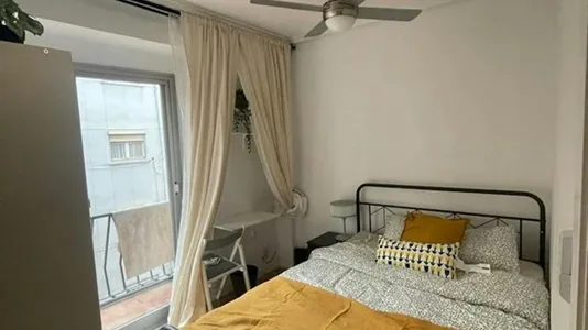 Rooms in Mislata - photo 2