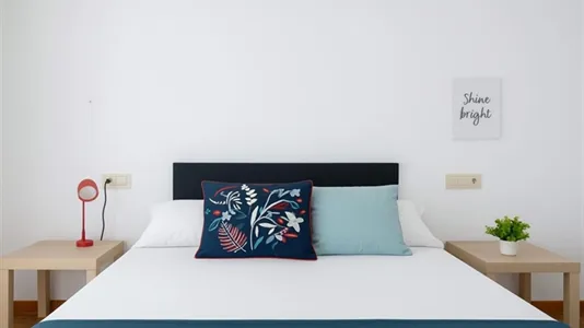 Rooms in Valencia Ciutat Vella - photo 2