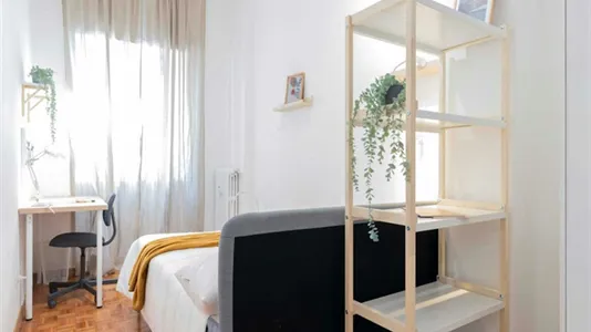 Rooms in Roma Municipio XIV – Monte Mario - photo 3