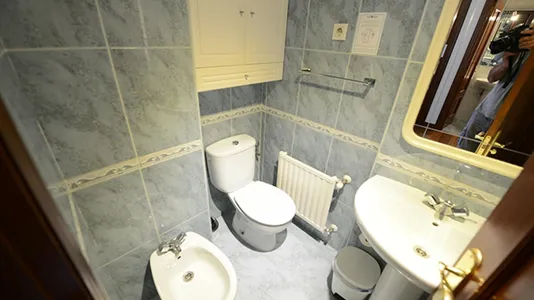 Rooms in Bilbao - photo 8