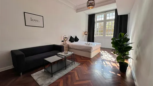 Rooms in Barcelona Eixample - photo 4