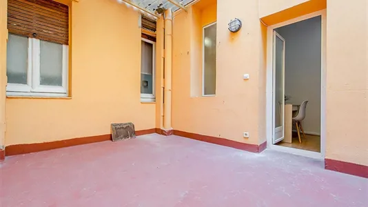 Rooms in Madrid Salamanca - photo 3
