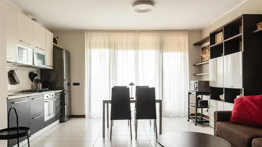 Apartments in Milano Zona 8 - Fiera, Gallaratese, Quarto Oggiaro - photo 2