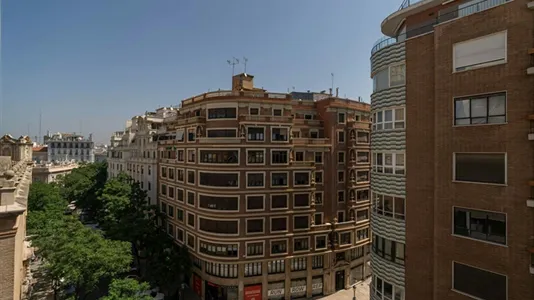 Apartments in Valencia Ciutat Vella - photo 8