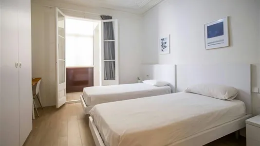 Apartments in Barcelona Eixample - photo 8