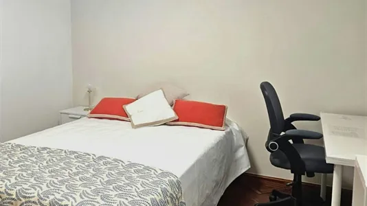 Rooms in Zaragoza - photo 1