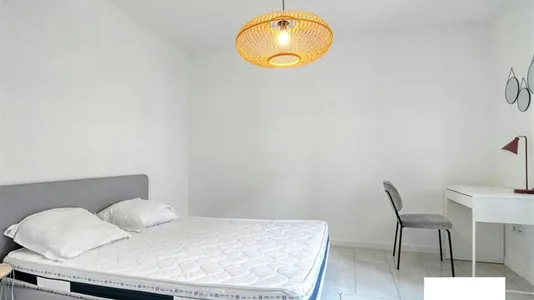 Rooms in Lyon - photo 2