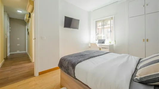 Rooms in Madrid Retiro - photo 4