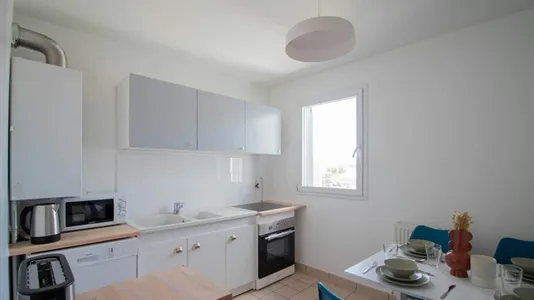 Rooms in Saint-Denis - photo 8