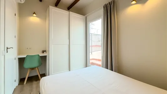 Apartments in Barcelona Ciutat Vella - photo 9