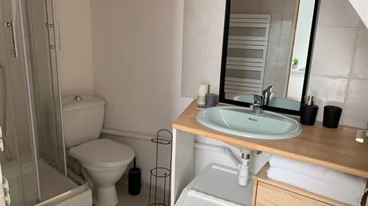 Apartments in Lyon - photo 4