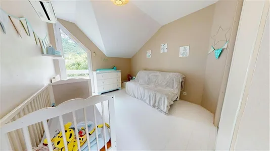 Houses in Grenoble - photo 7