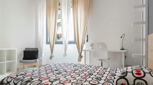 Rooms in Milano Zona 2 - Stazione Centrale, Gorla, Turro, Greco, Crescenzago - photo 1