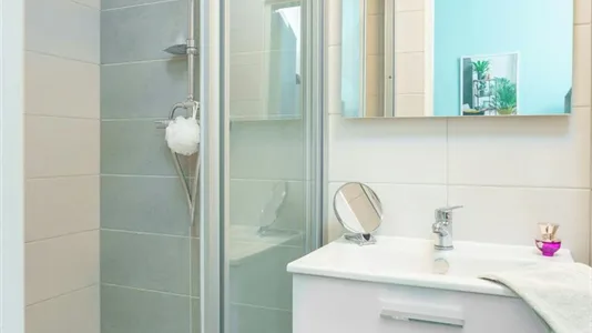 Apartments in Location is not specified - photo 8