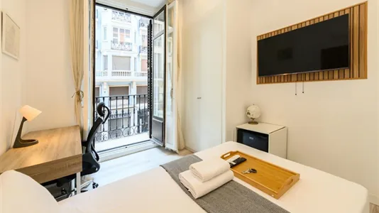 Rooms in Madrid Chamberí - photo 10