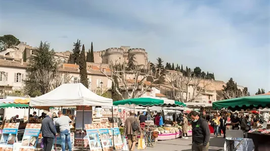 Apartments in Nîmes - photo 7