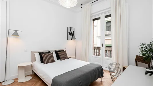 Rooms in Madrid Centro - photo 5