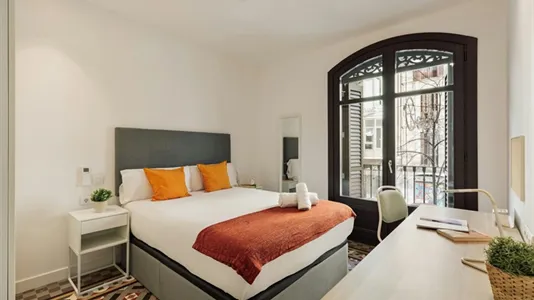Rooms in Barcelona Eixample - photo 7