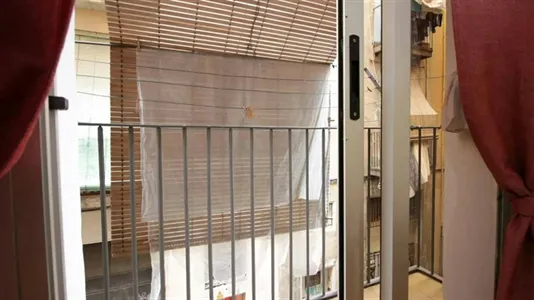 Rooms in Barcelona Ciutat Vella - photo 7