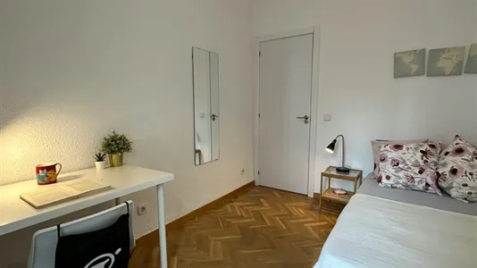 Rooms in Madrid Salamanca - photo 2