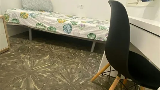 Rooms in Valencia Ciutat Vella - photo 9