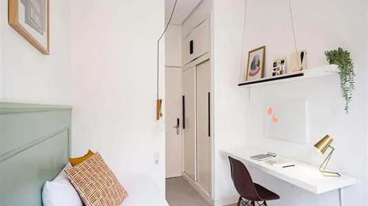 Rooms in Madrid Centro - photo 7