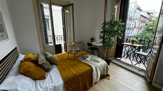 Rooms in Madrid Retiro - photo 5