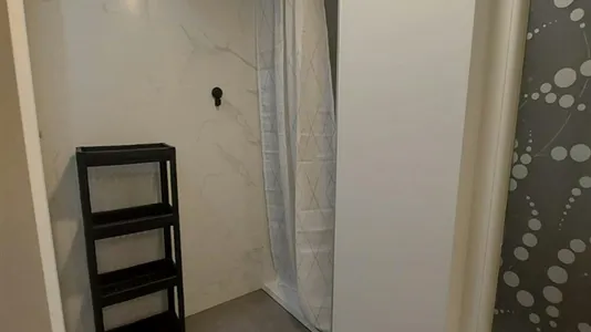 Rooms in Charleroi - photo 5