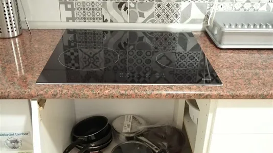 Rooms in Barcelona Ciutat Vella - photo 9