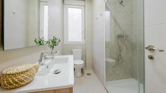 Rooms in Madrid Retiro - photo 10