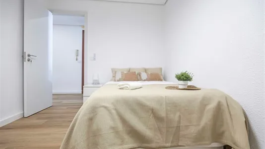 Rooms in Valencia Extramurs - photo 3