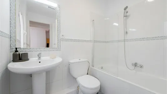 Rooms in Madrid Centro - photo 10