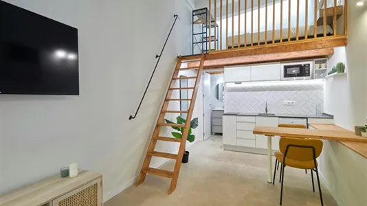 Apartments in Barcelona Ciutat Vella - photo 6