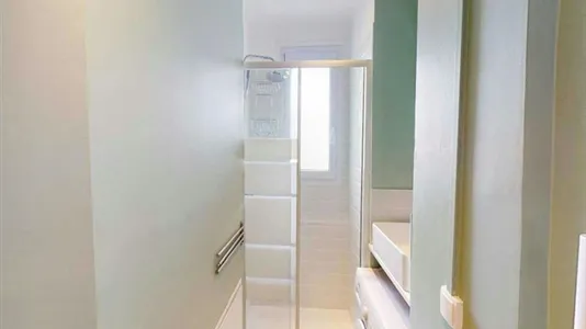 Rooms in Paris 17ème arrondissement - photo 6